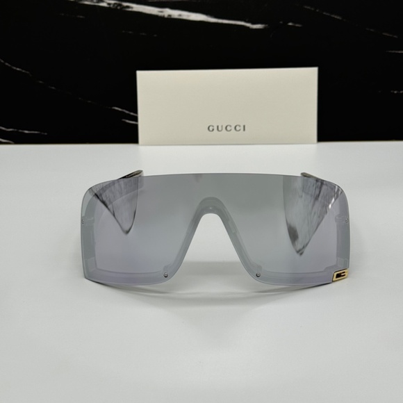 NEW GG1637S 002 GUCCI SHIELD WOMEN SUNGLASSES GREY GUCCI - Picture 5 of 12